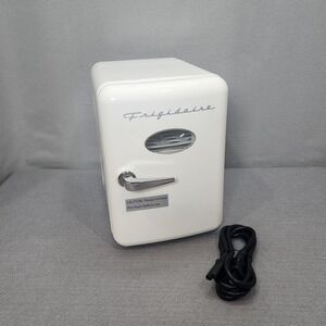 Frigidaire Mini Fridge White Retro 6 Can Portable Skincare Cooler EFMIS127 4L